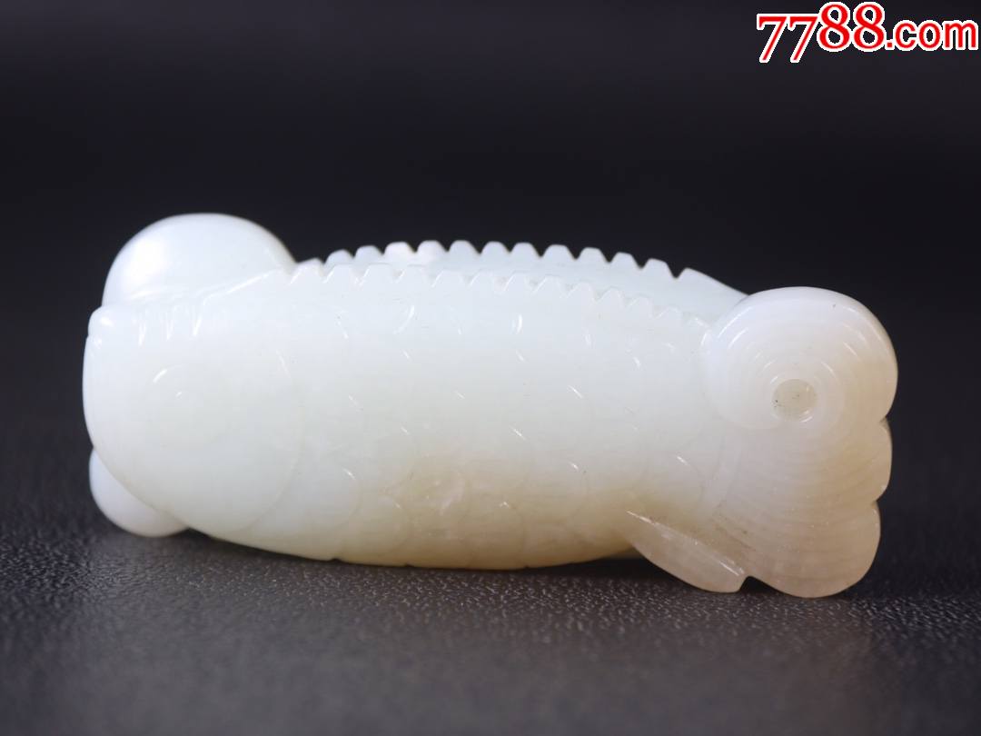 和田玉鱼玉雕件a21s68f