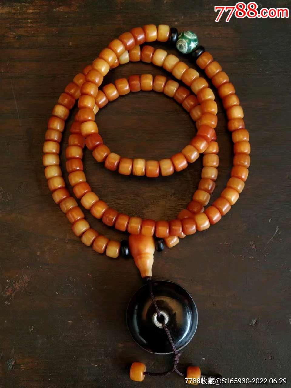 旧藏骆驼骨手持饰牛角平安扣全品完整实拍如图