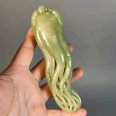 和田玉雕人参手把件