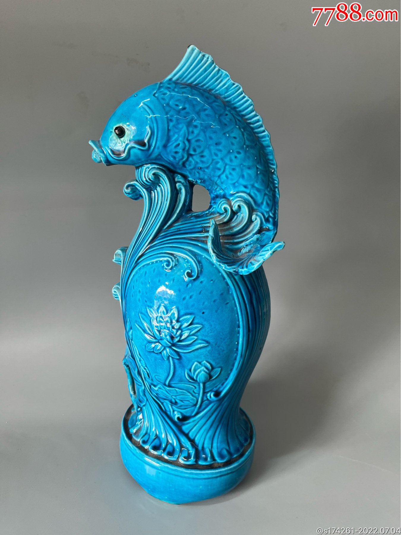 民国仿乾隆年制底款蓝瓷塑造型少见.-雕塑瓷/瓷雕-7788烟标收藏