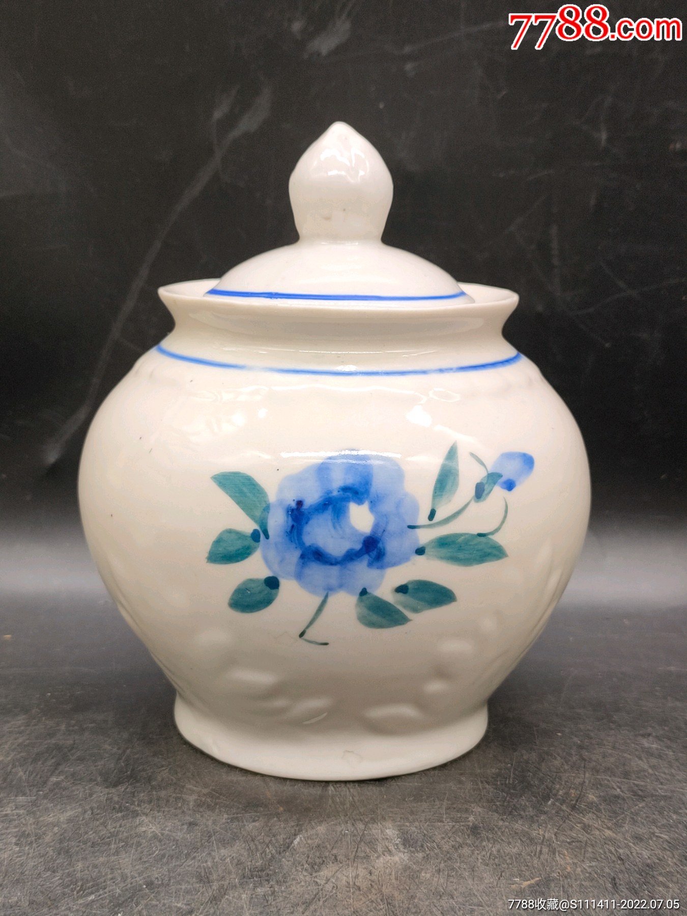 朝鲜高丽国青花茶叶盖罐