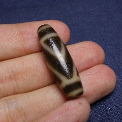 99收藏佩戴精品高油双靠山天珠天眼佛珠宝珠10品￥36599收藏佩戴