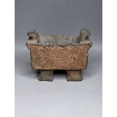 80年代香炉.带有寿字,年份.长10cm宽5cm高7.5cm.