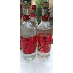 山东泰安纯粮酒两瓶