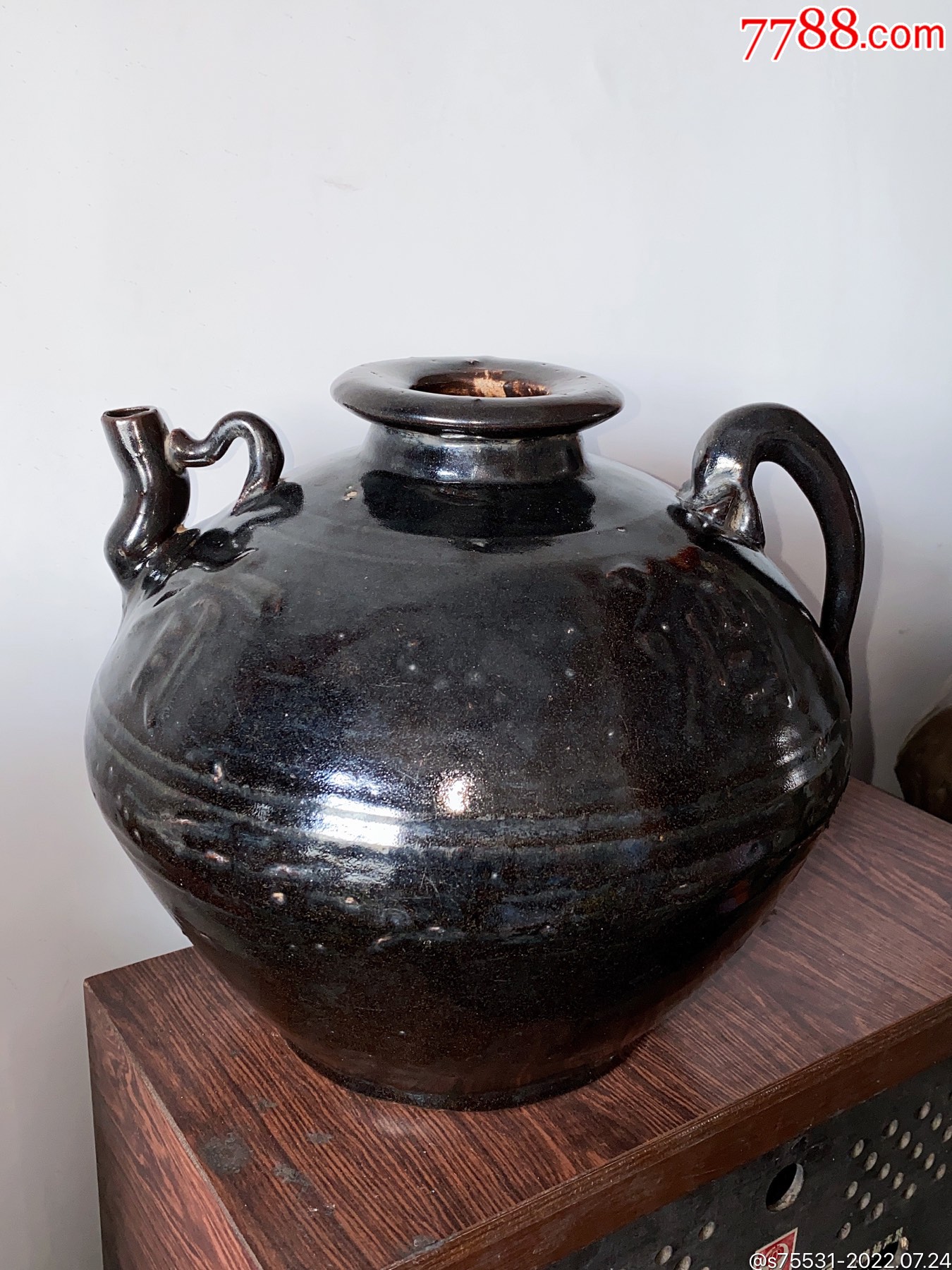 清末淄博窑黑釉凸印文字"我有旨酒"十字序酒罐酒坛