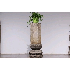 石塔/石柱                            ,石柱,年代不详,青石,八棱经