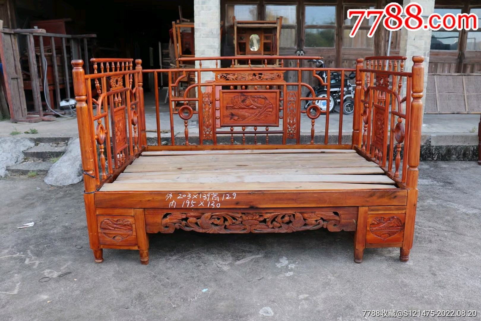 ?民俗老物件怀旧老家具，江南古典古床老木雕老床，架子床，千工床，踏步床，双人床_其他木艺品_旧时光古玩斋【7788收藏__收藏热线】
