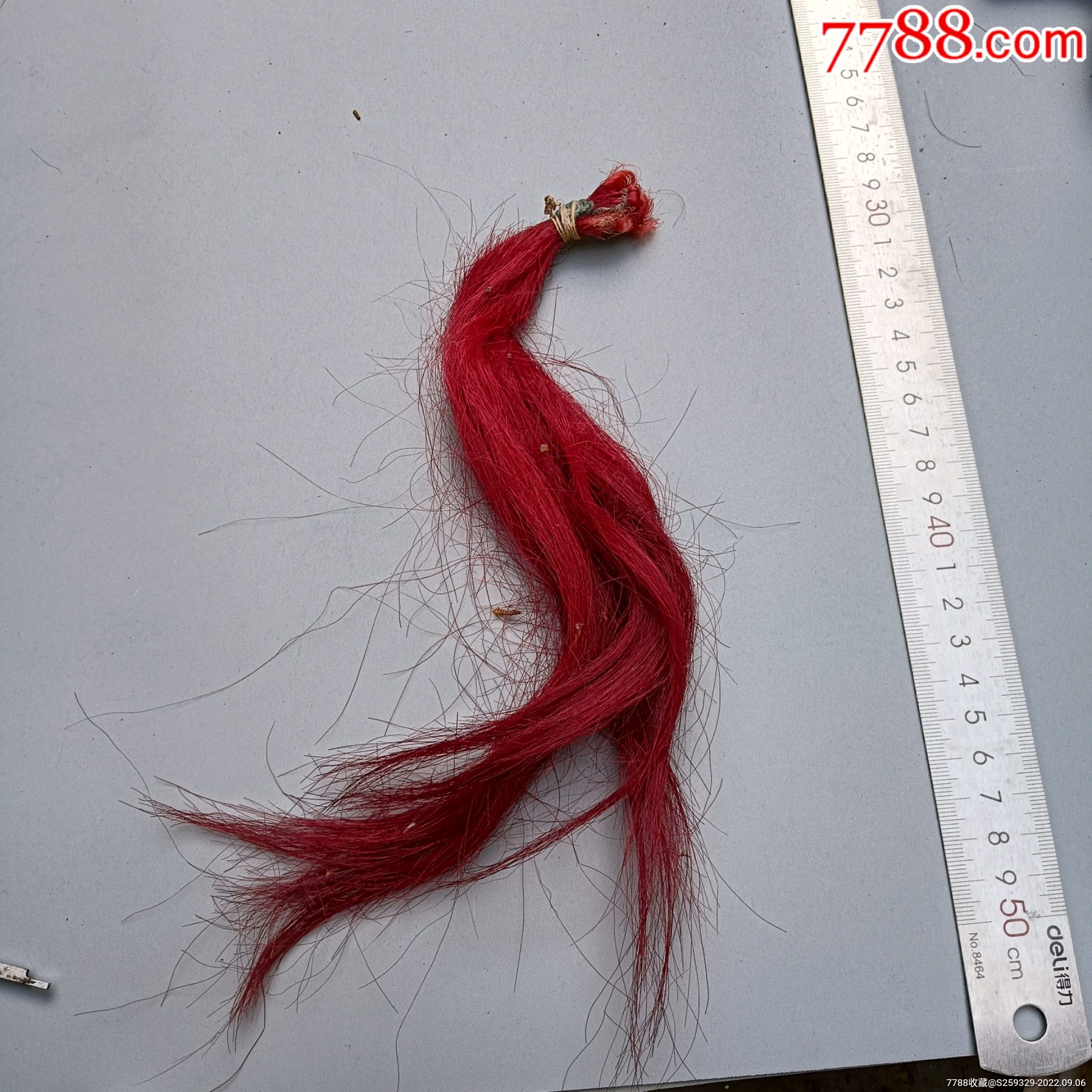 清代时期红缨一撮,当时都是马毛驴毛染的色,以前作为装饰使用的-羽毛