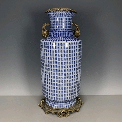 海外回流古董瓷器大清乾隆年制青花寿字纹赏瓶