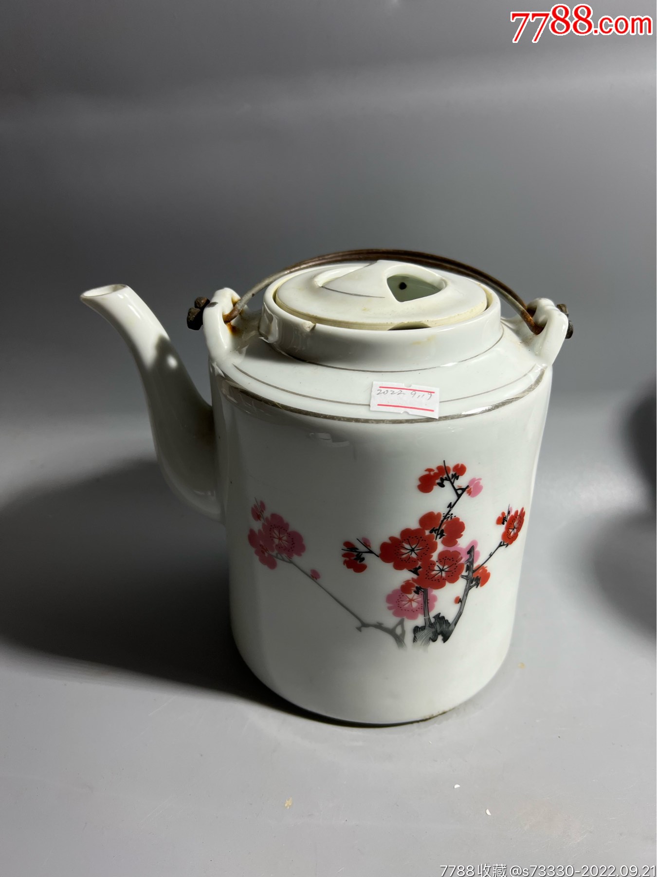 70年代左右,红梅提梁壶一把,磕y_彩绘瓷/彩瓷_品种图片_收藏价格_7788