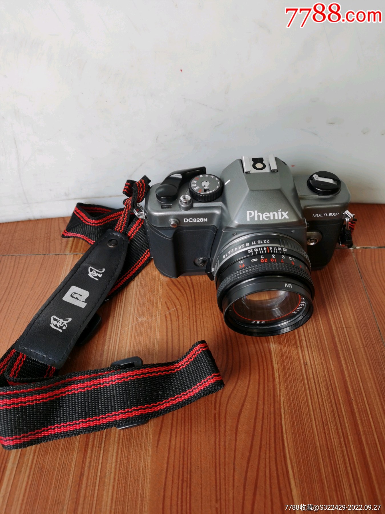 凤凰dc828n相机,当时的神器,带原装皮套背包一整套,购买发要,成色还很