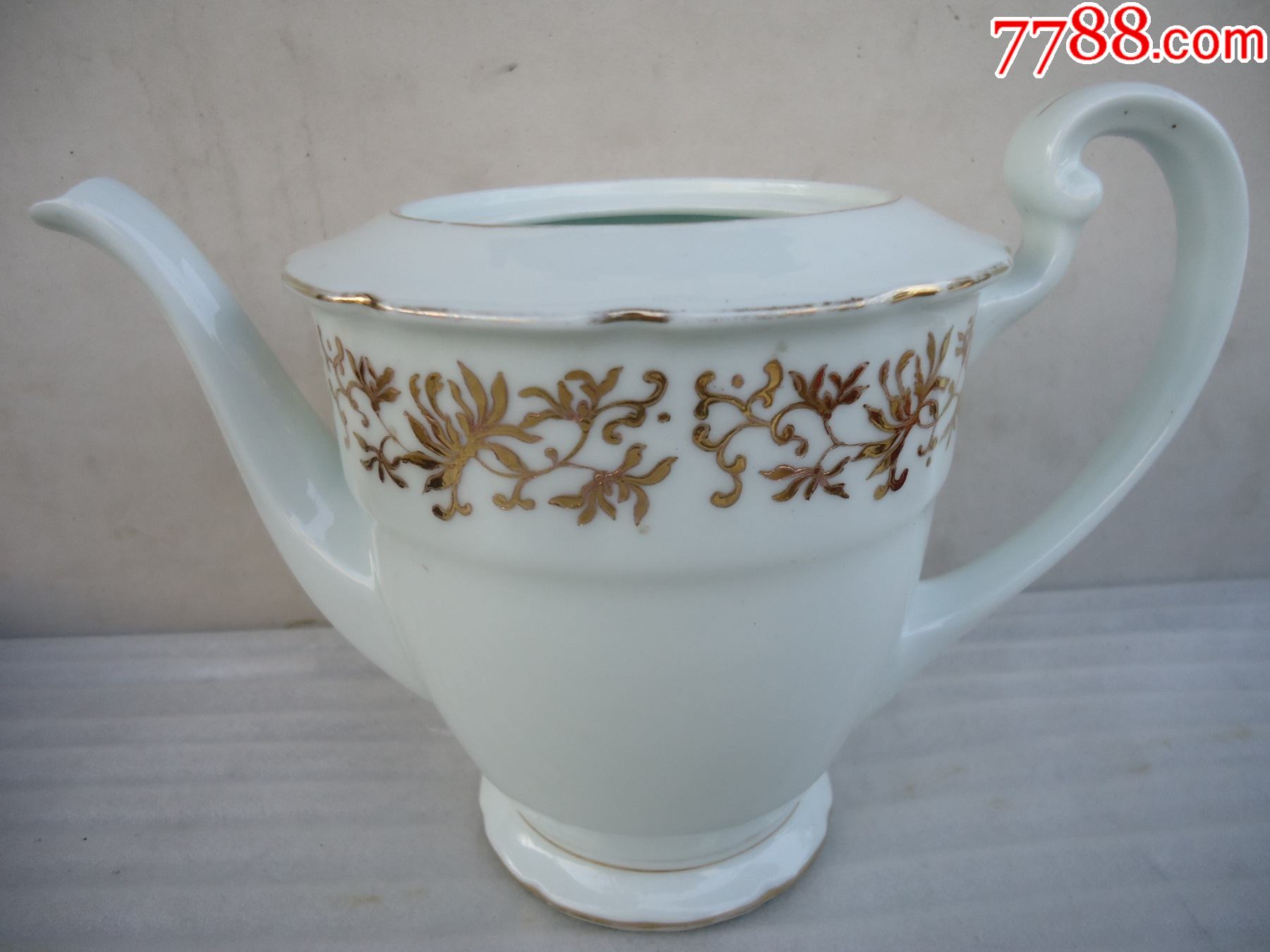 唐山绿骨灰茶壶,绿宝石款茶壶