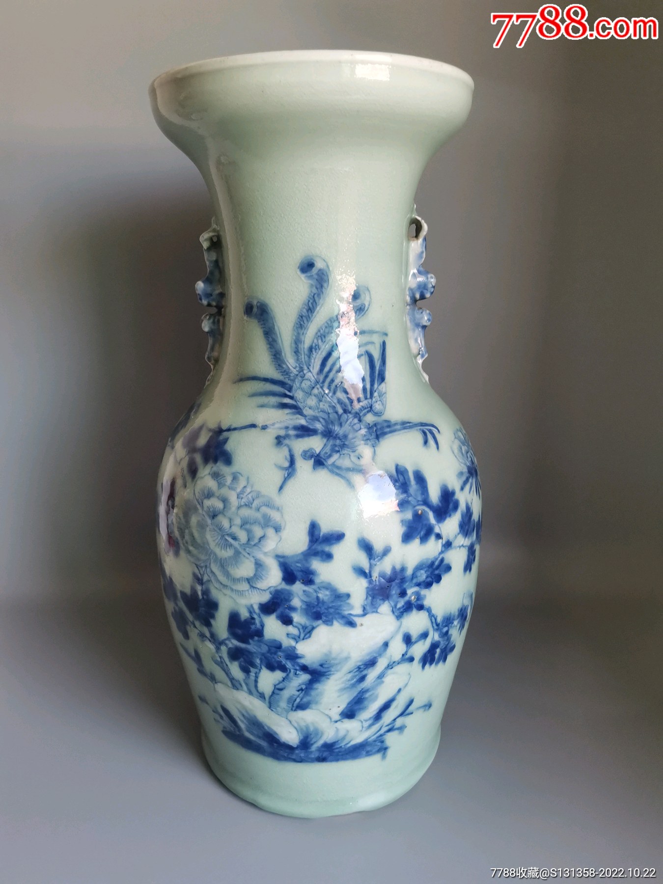 清乾隆豆青釉青花加白凤穿牡丹瓶_青花瓷_青花瓷迷【7788旧书网】