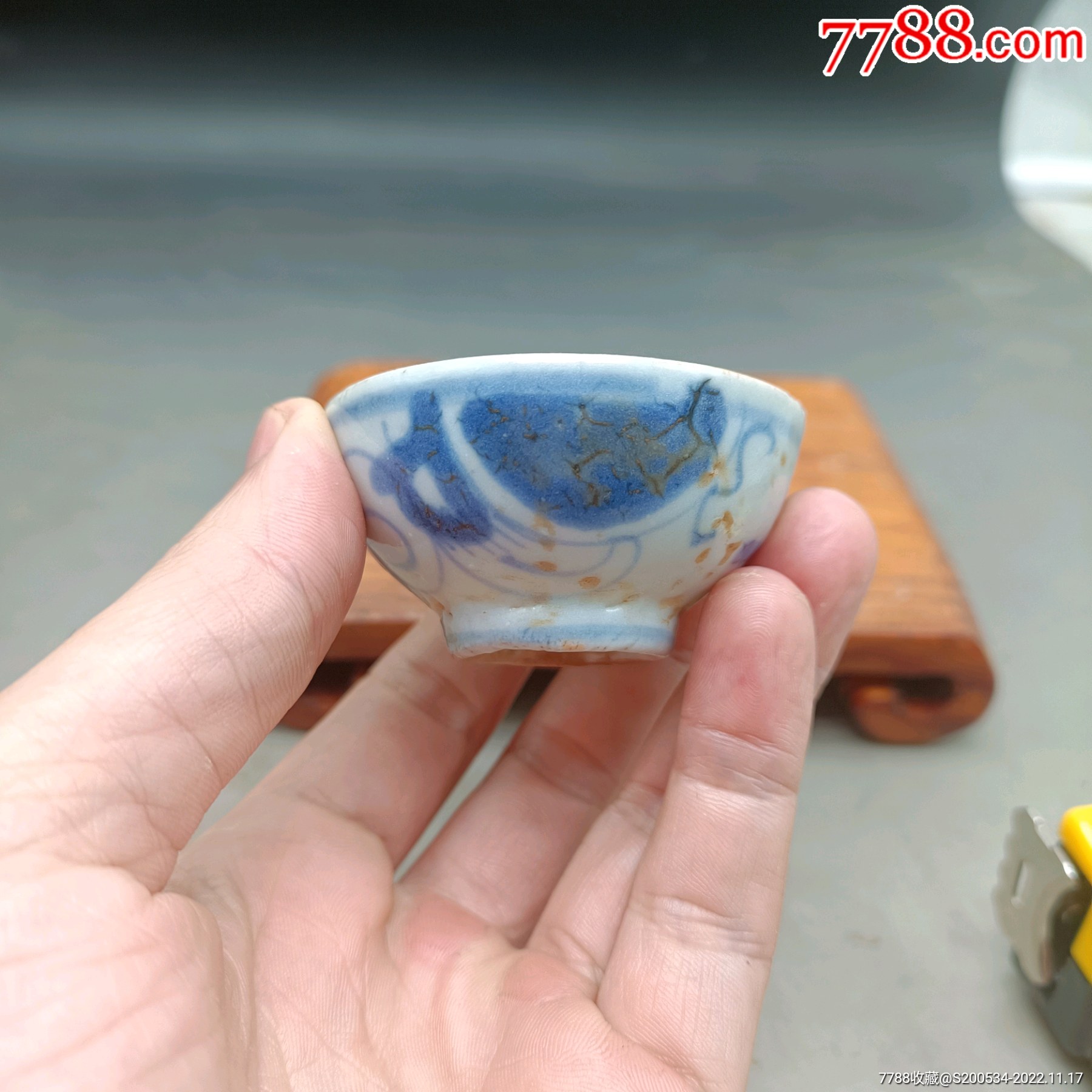 瓷器古玩收藏古董青花明清瓷明代青花精美明代青花小杯一只，全品极美釉