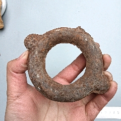 清代时期圆形的秤砣一个,这个造型少见,铁的,户里收的放心购买,这个30