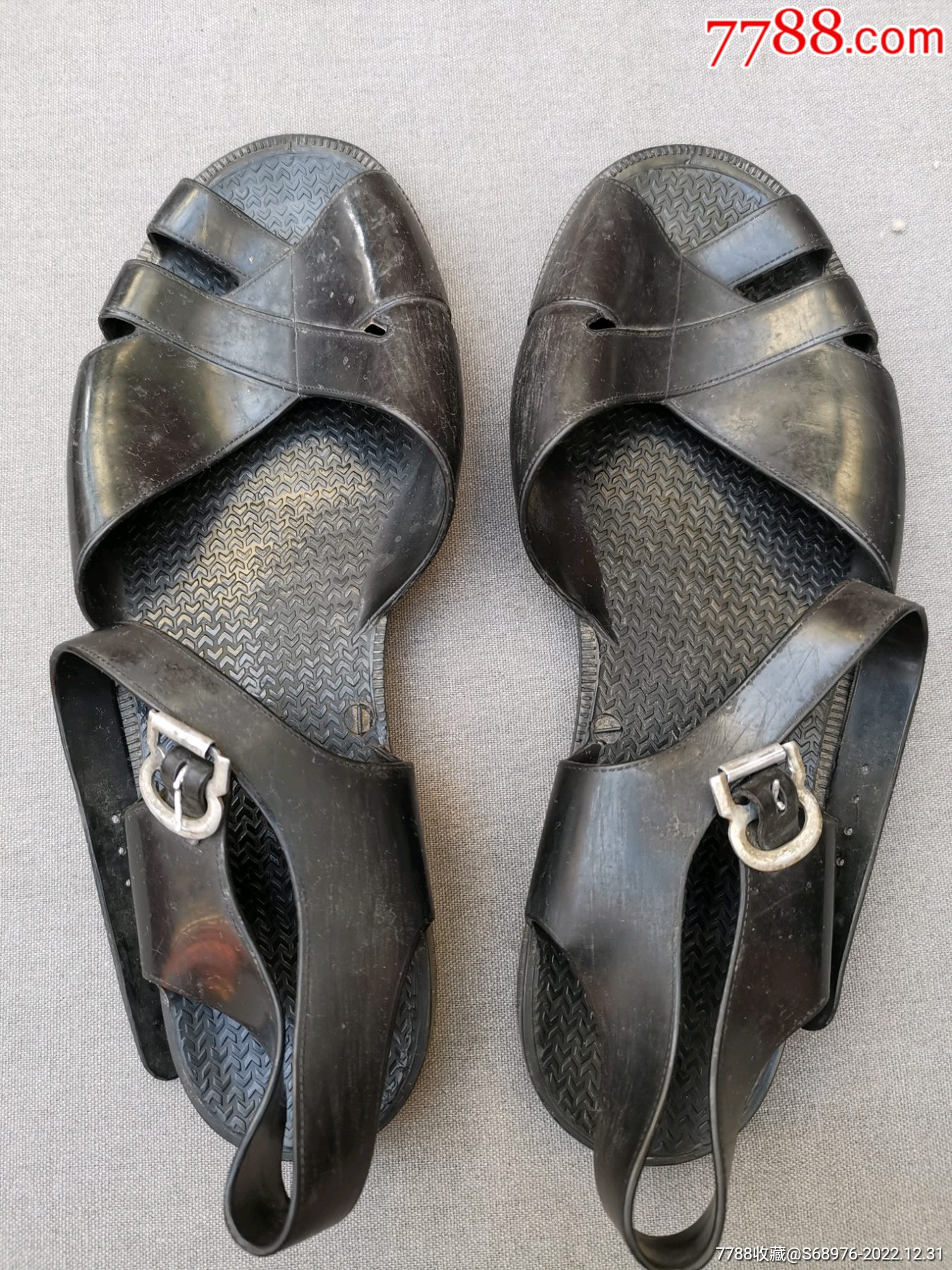 老凉鞋,6070年代塑料凉鞋,男鞋40码,天津三塑,红叶牌,可做影视道具