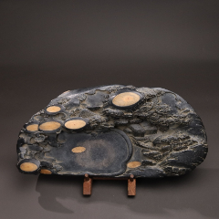 清代名家"陈官俊"端砚梅花坑:湖山胜景