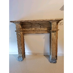 民国时期的老上海洋房别墅里的壁炉