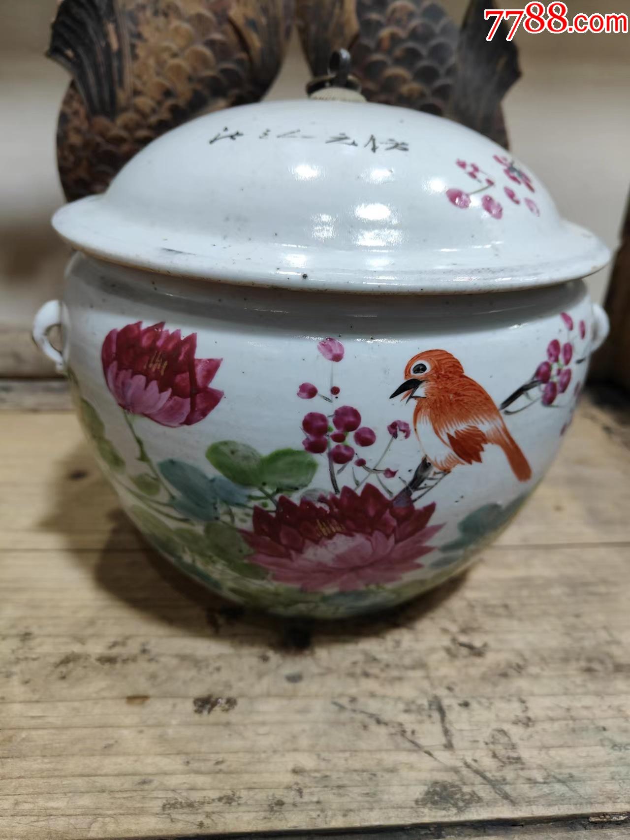 中国骨董品 康熈御製　粉彩茶碗　纏枝花紋　琺瑯彩 魚 蝙蝠 茶碗 中国古美術 中国骨董品 康熈御製 粉彩茶碗 纏枝花紋 琺瑯彩 魚 蝙蝠 茶碗