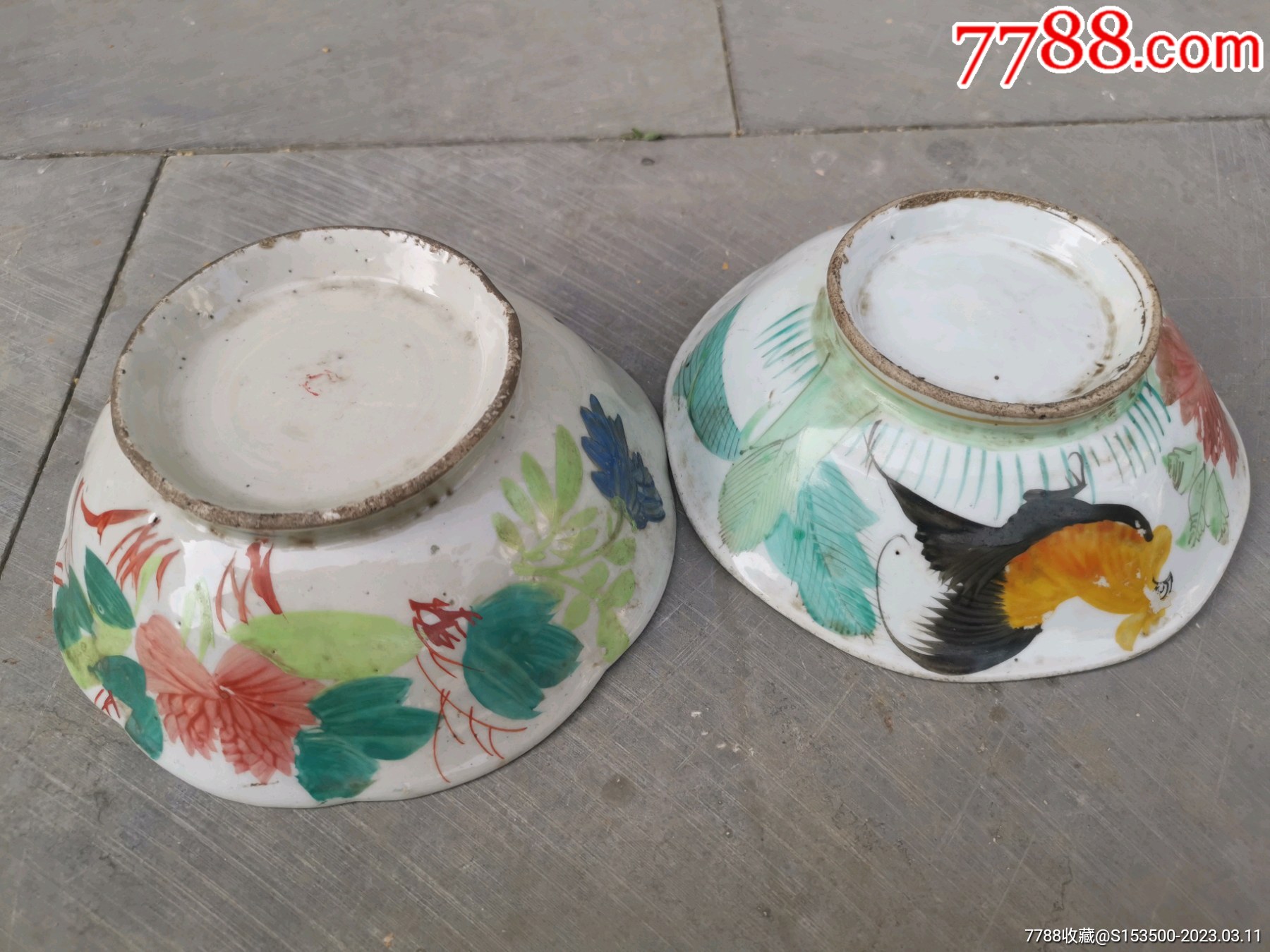 民国时期八角花卉碗两个纯手工绘画画工精良釉色肥厚发色纯正保真