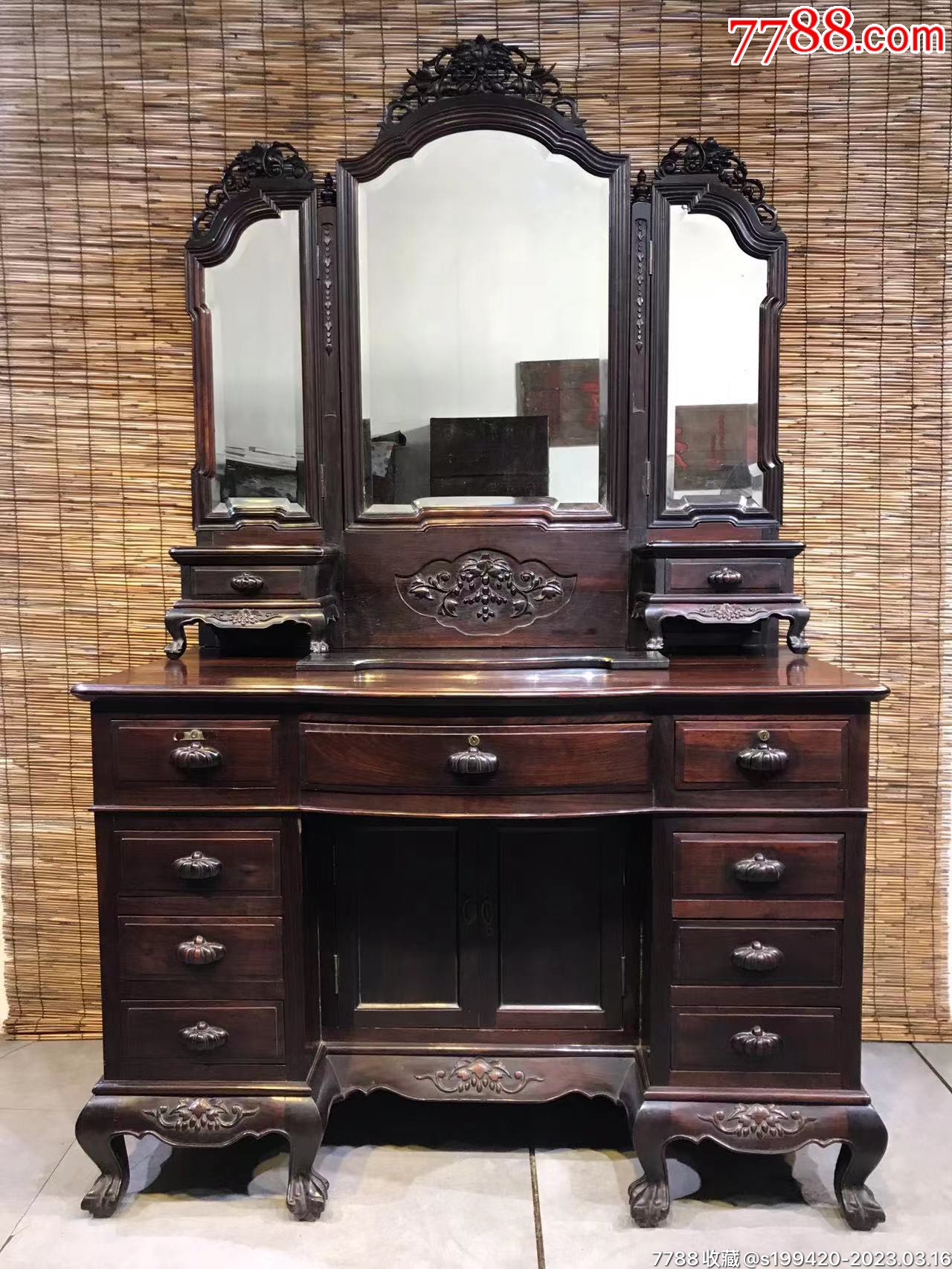 民国大红酸枝九抽镜台，雕刻葡萄，寓意多子多福，老虎脚，纯手工雕刻_