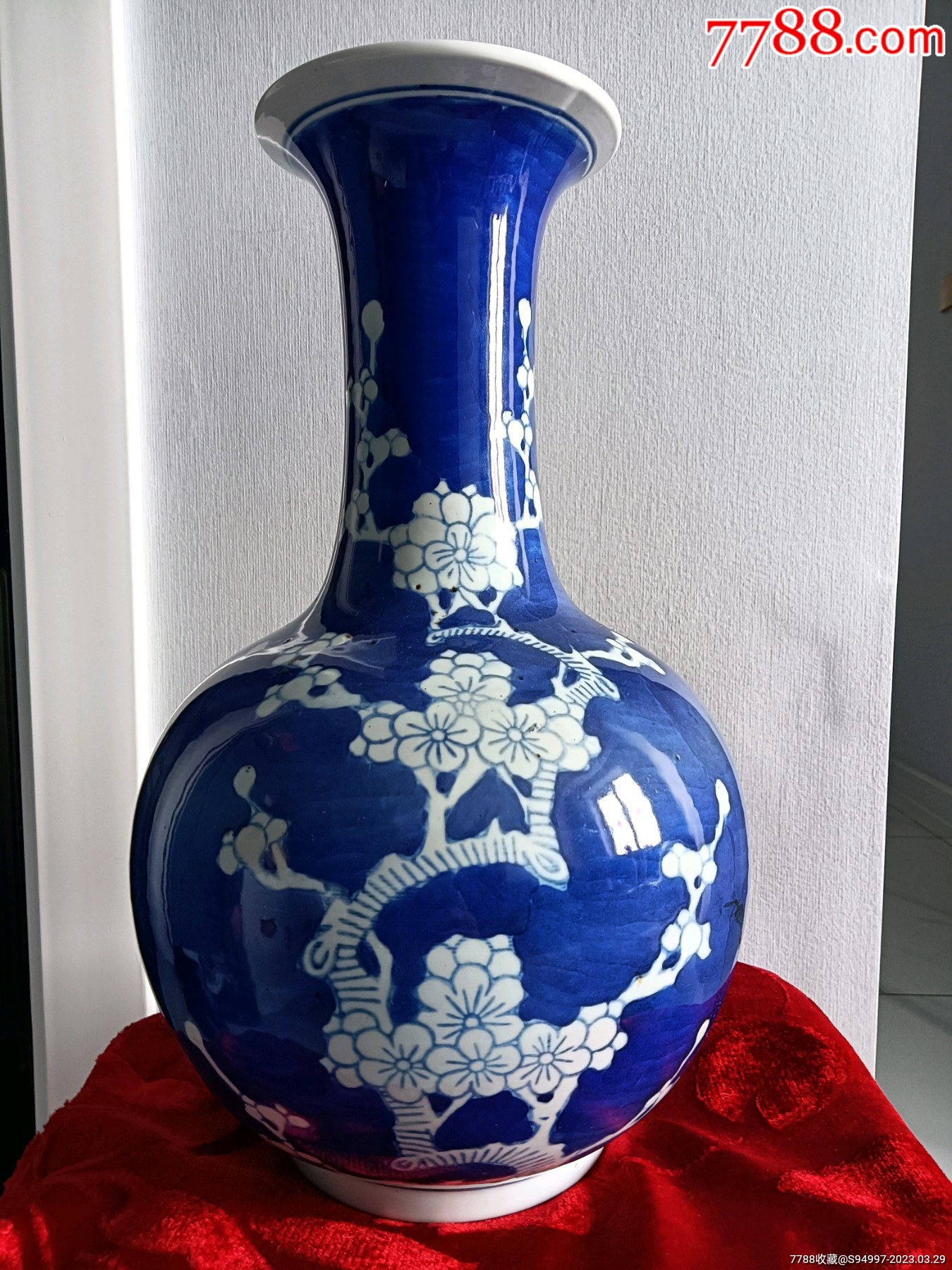 冰梅天球瓶_彩绘瓷/彩瓷_作品欣赏_收藏价值_7788字画网