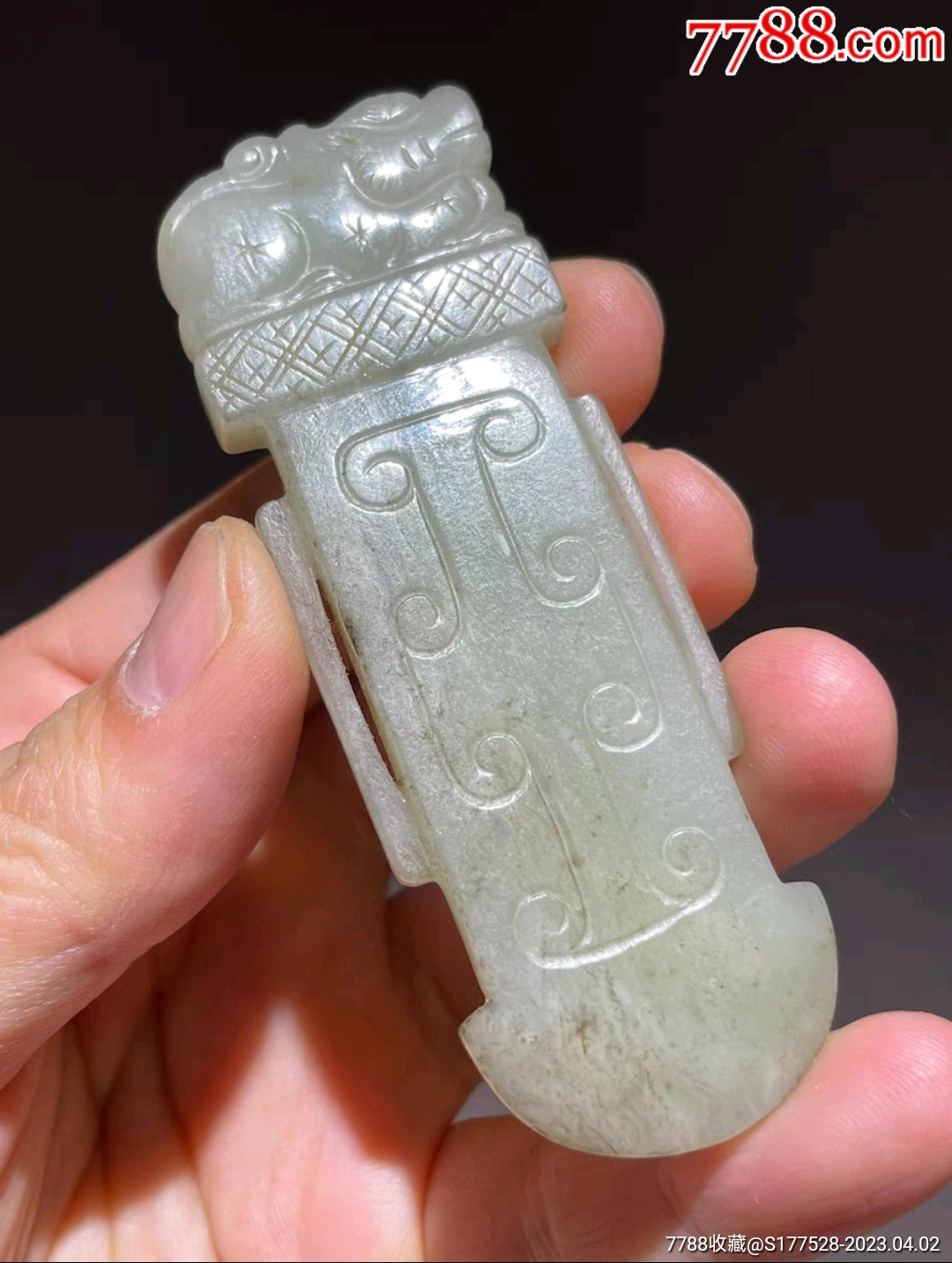 和田玉雕府上有龙挂件斧端雕龙子瑞兽,硬度高,线锯痕迹,老铊工拉丝痕可见,老孔道孔_和田玉_小沙杂货铺【7788收藏__收藏热线】