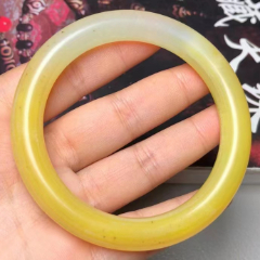 传世黄白玛瑙手镯(se93409658)_7788钱币网