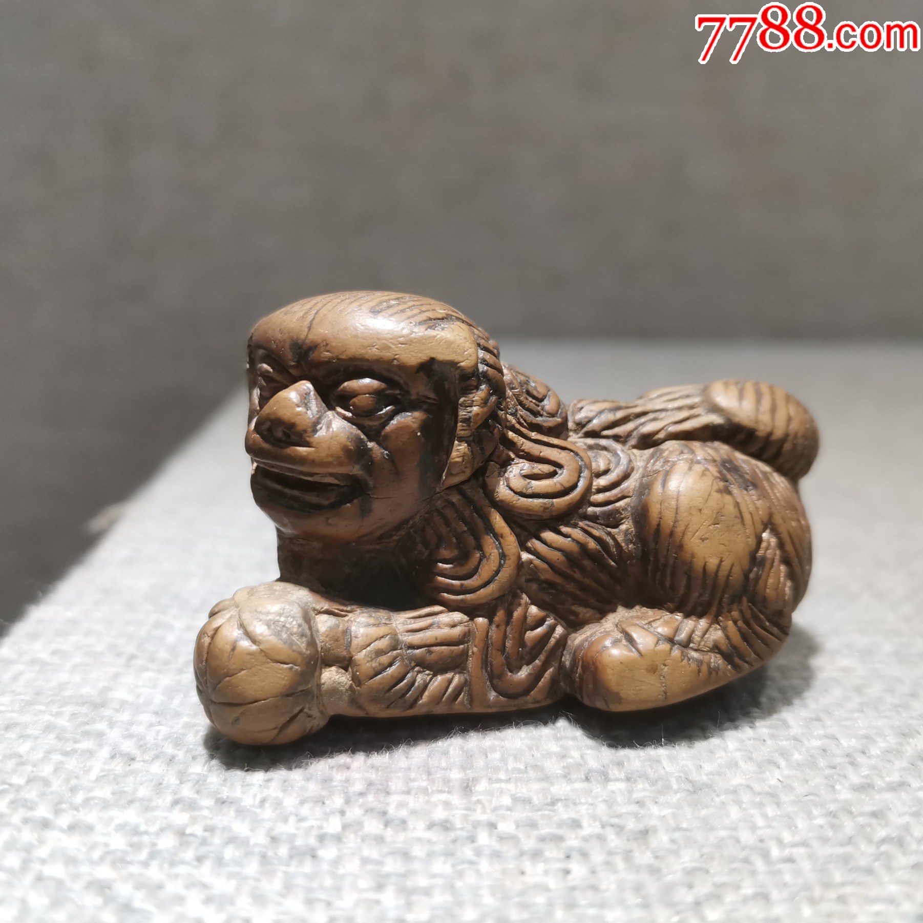 老木雕收藏清代黄杨木木雕小狮子手把件纯手工雕刻包老-木雕挂件-7788红宝书