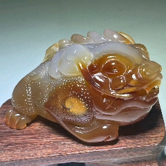 富贵缠身金蟾玛瑙手把件(喜