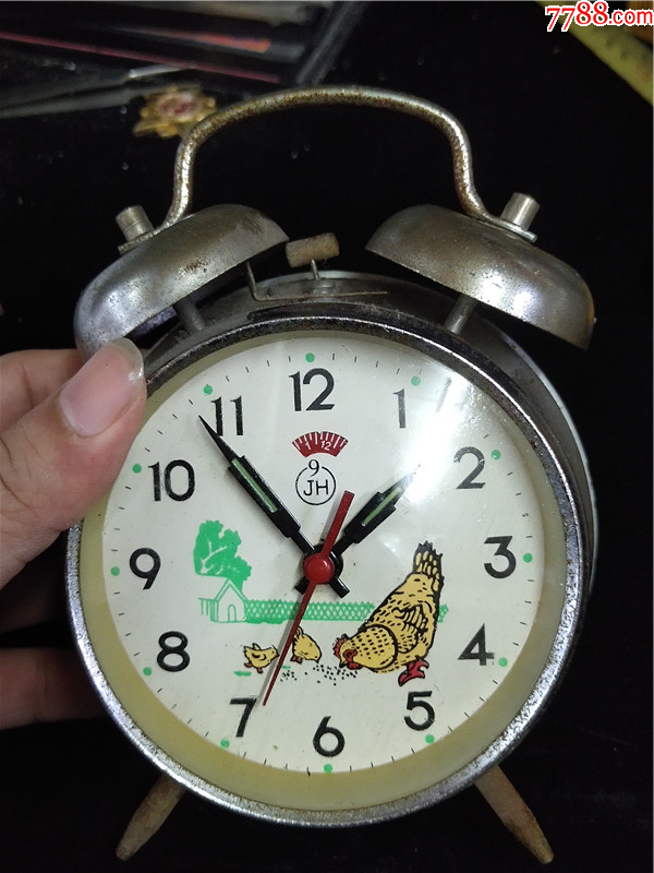 双铃母鸡啄米闹钟