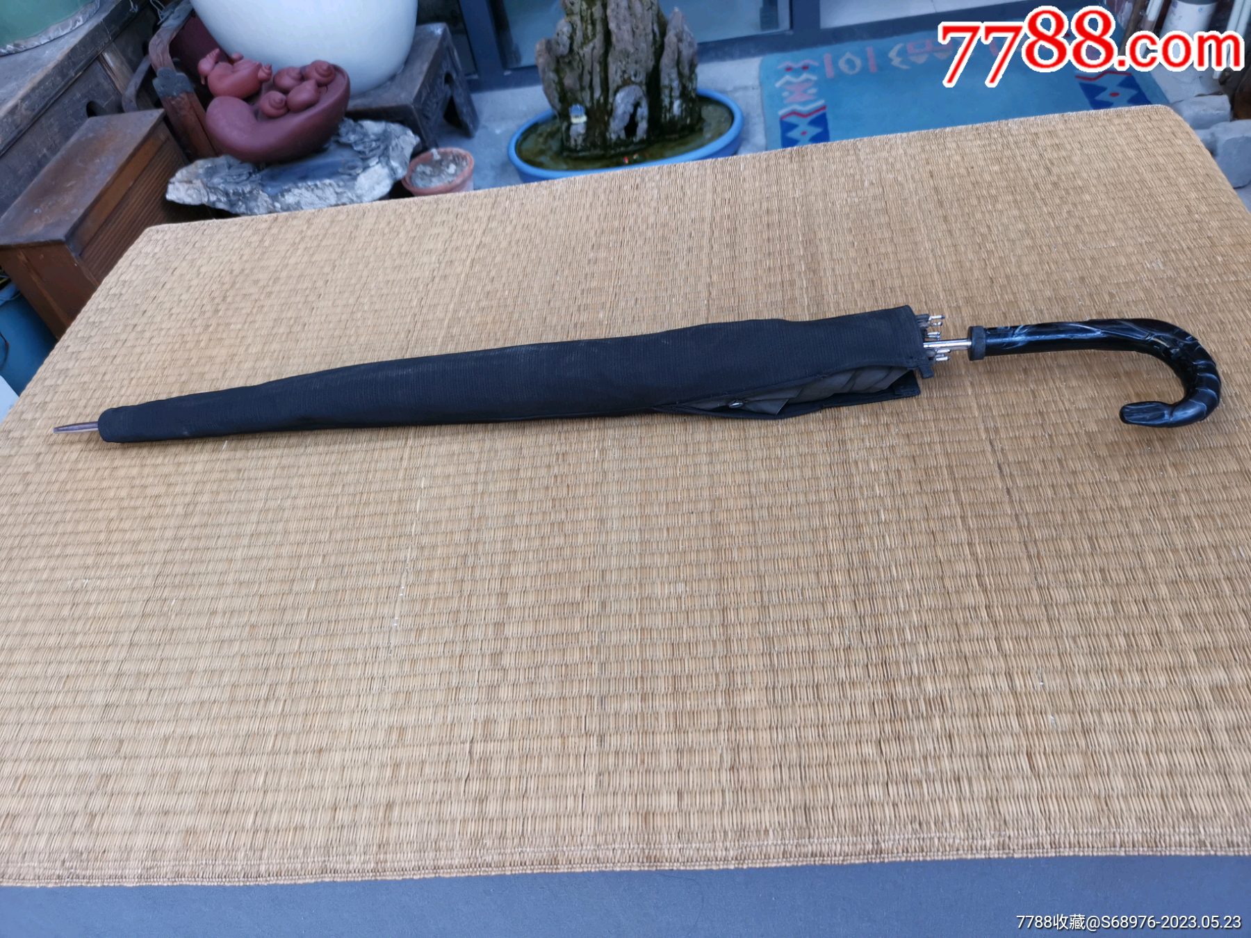老雨伞,黑布雨伞,带商标,上海牌,国营上海伞厂出品,虾形手柄独特,结实耐用品如图_其它明星周边_大愚堂【7788收藏__收藏热线】