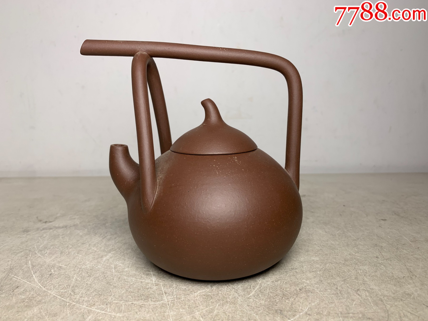 周淑媛宜兴紫砂茶壶提梁壶东坡壶_紫砂壶_丁一晚清民国瓷杂店【7788红宝书】