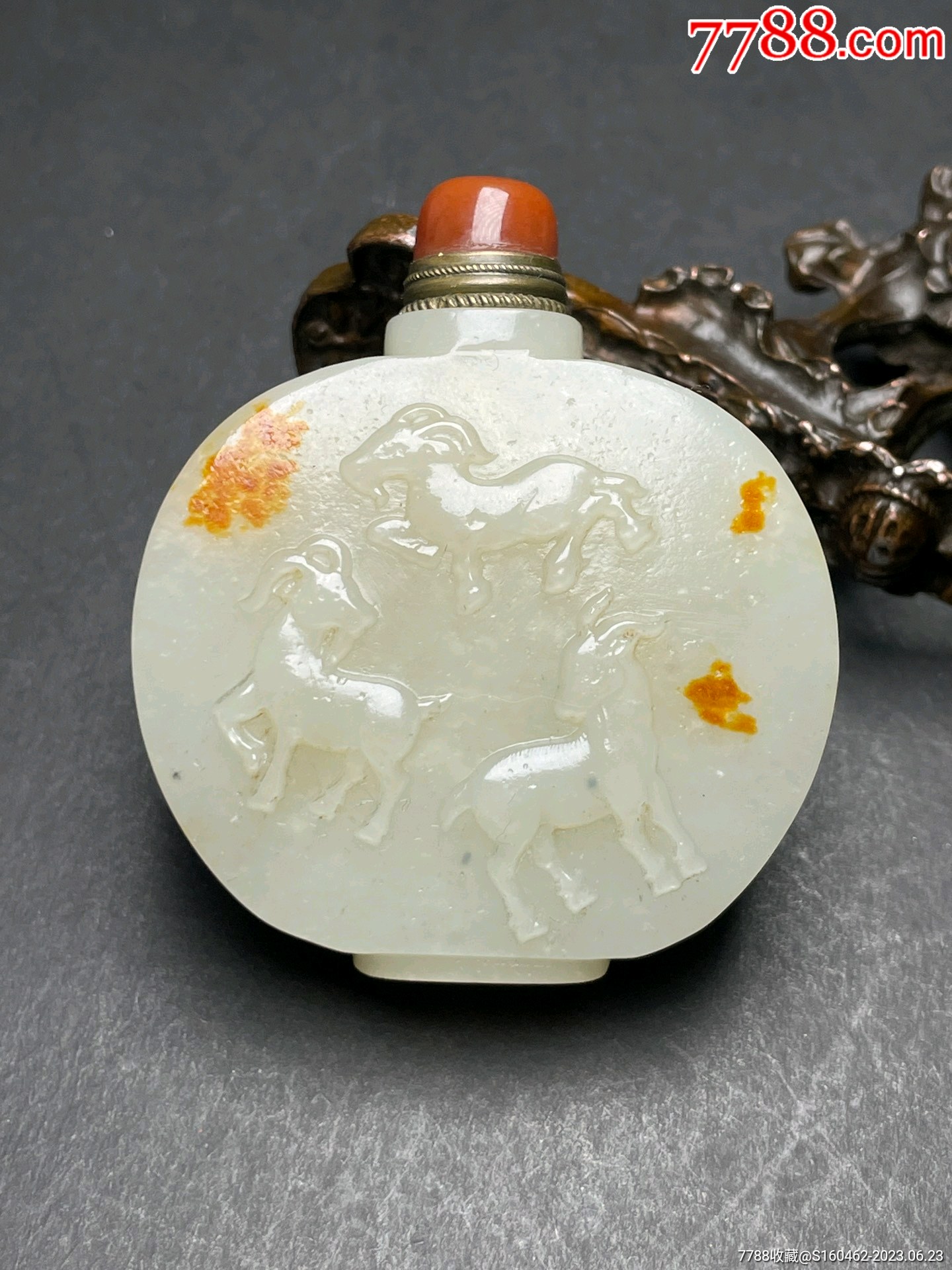 古墨玉　和田玉 瑞獣　鑑賞台３点セット ・ヴィンテージ　レア 鼻煙壺・台湾茶器 古墨玉 和田玉 瑞獣 鑑賞台3点セット ・ヴィンテージ レア 鼻煙壺