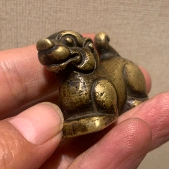 清代瑞獸銅鎮(zhèn)紙_雷雷的店