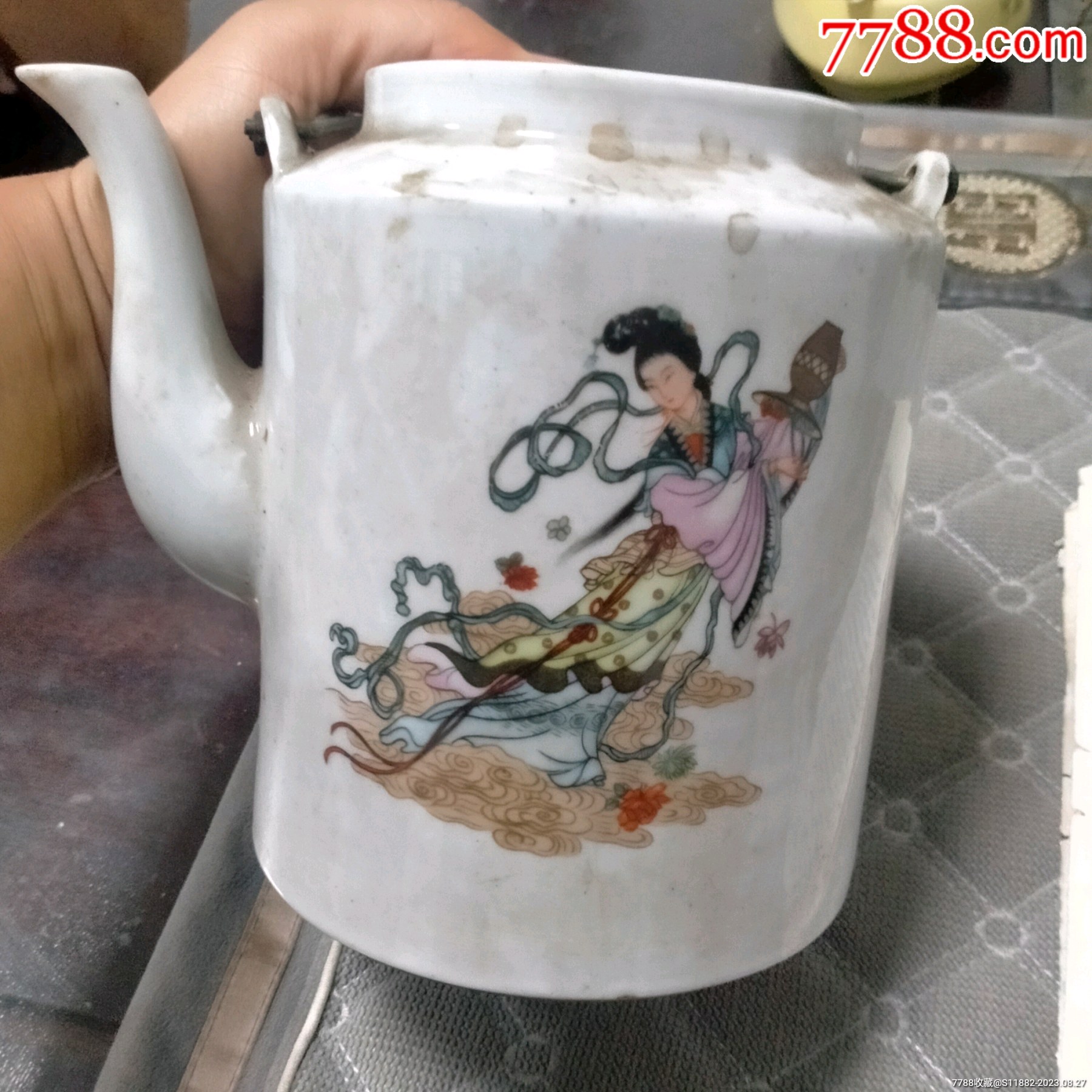 50年代安徽祁门瓷厂天女散花茶壶题材特殊少见一个鼻有点小磕碰，其余全品，农村_价格118元_第1张_7788收藏__收藏热线