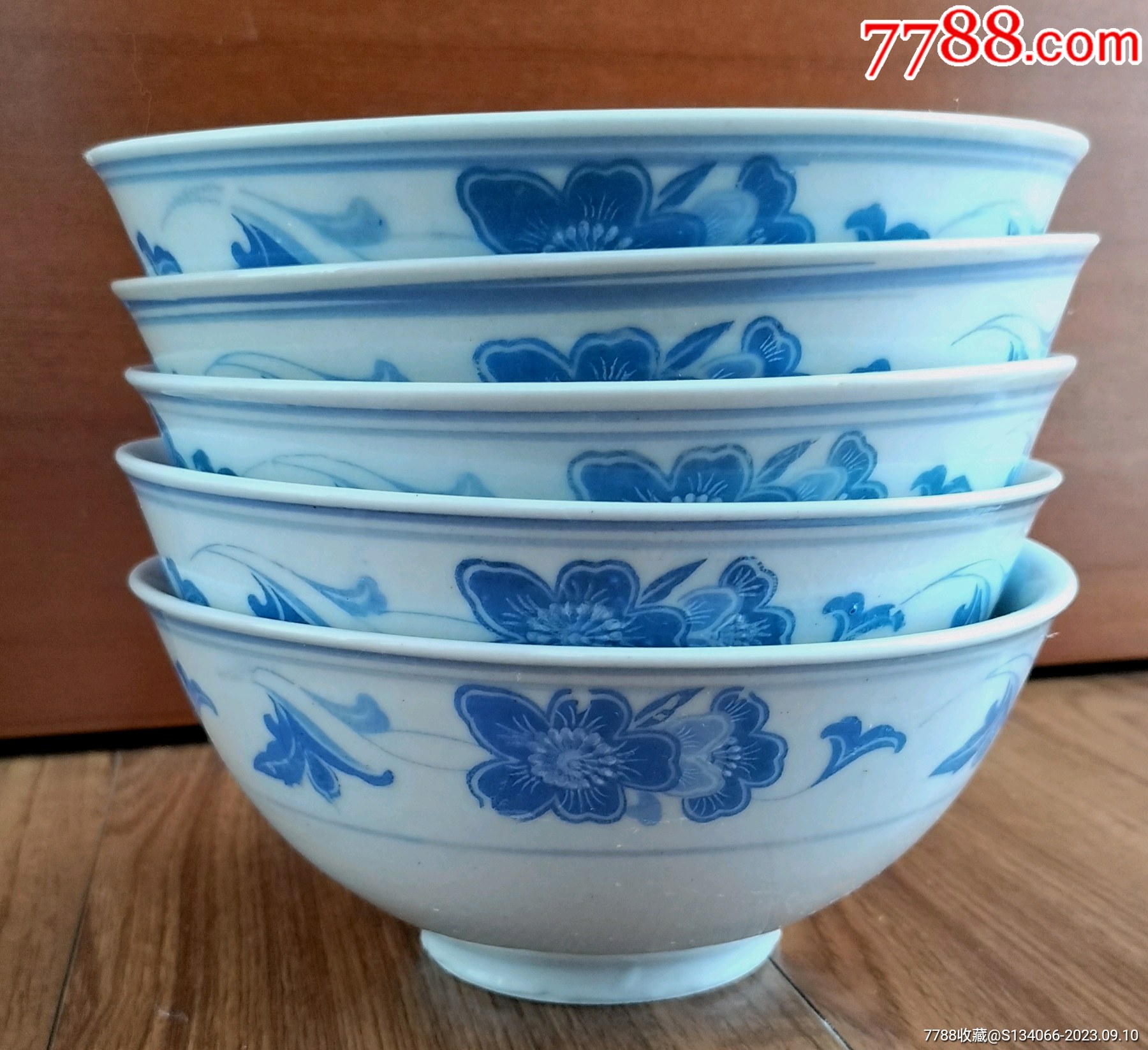 中国　青花花文碗　N　8062E 中国 青花花文碗 N 8062E - メルカリ