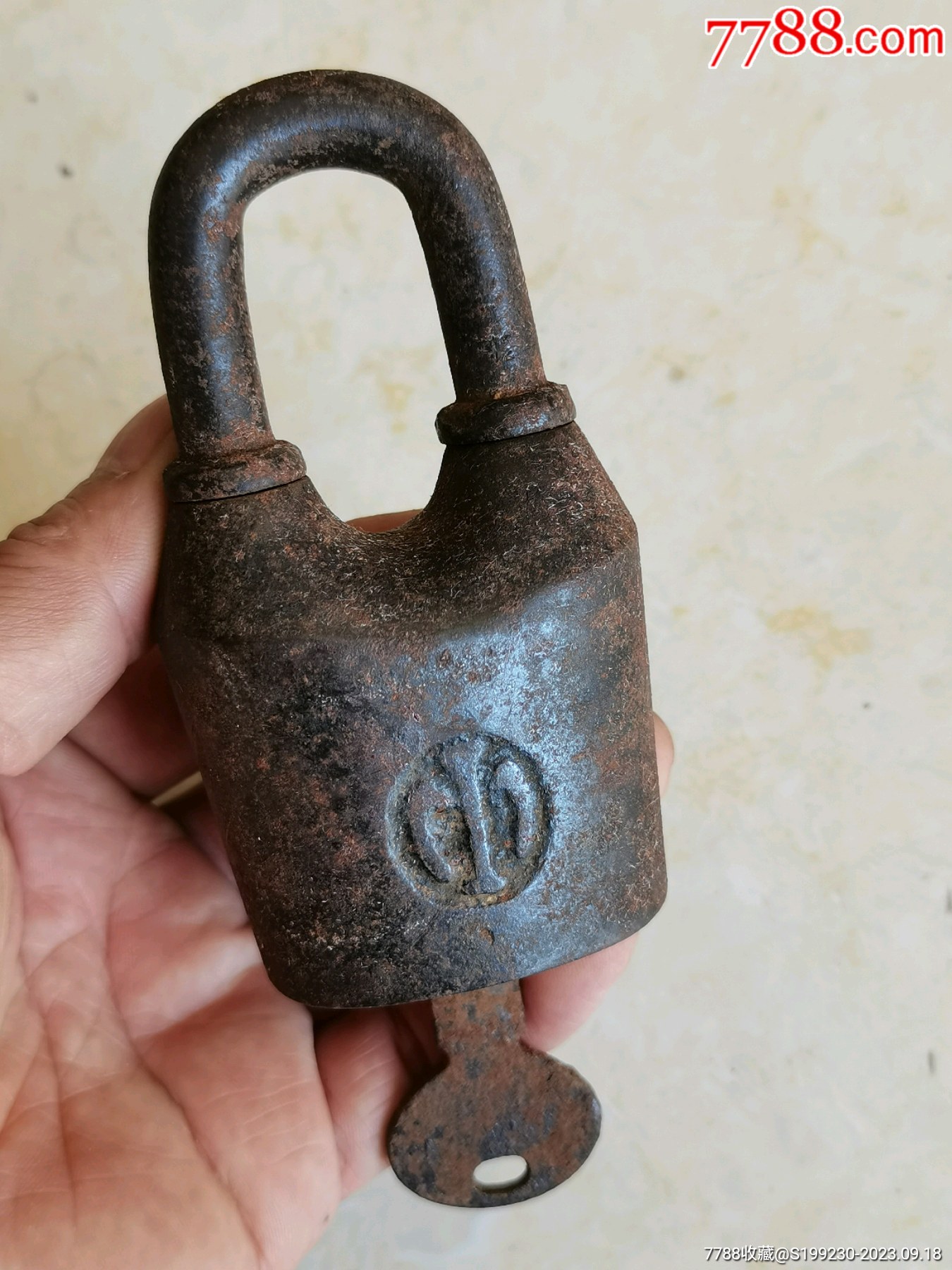 满铁标识老铁锁,厚重大电锁,好品相满铁锁_铁锁/铁钥匙_图片分类_回收价值_7788报纸收藏