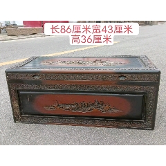 老樟木箱一个，五面纯手工雕刻，全部都是独板樟木，选料讲究_木盒/木箱