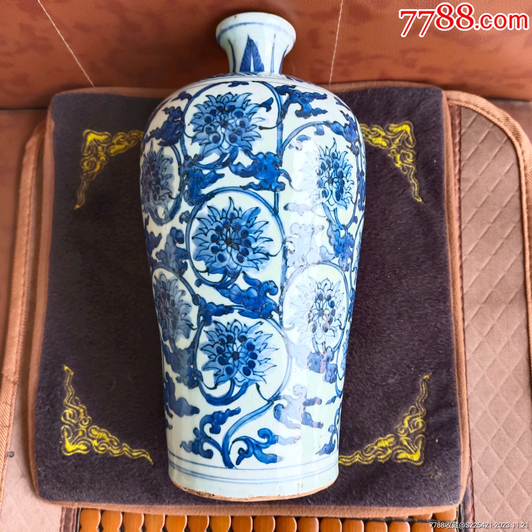 明代万历青花缠枝莲纹梅瓶-青花瓷-7788旧书网