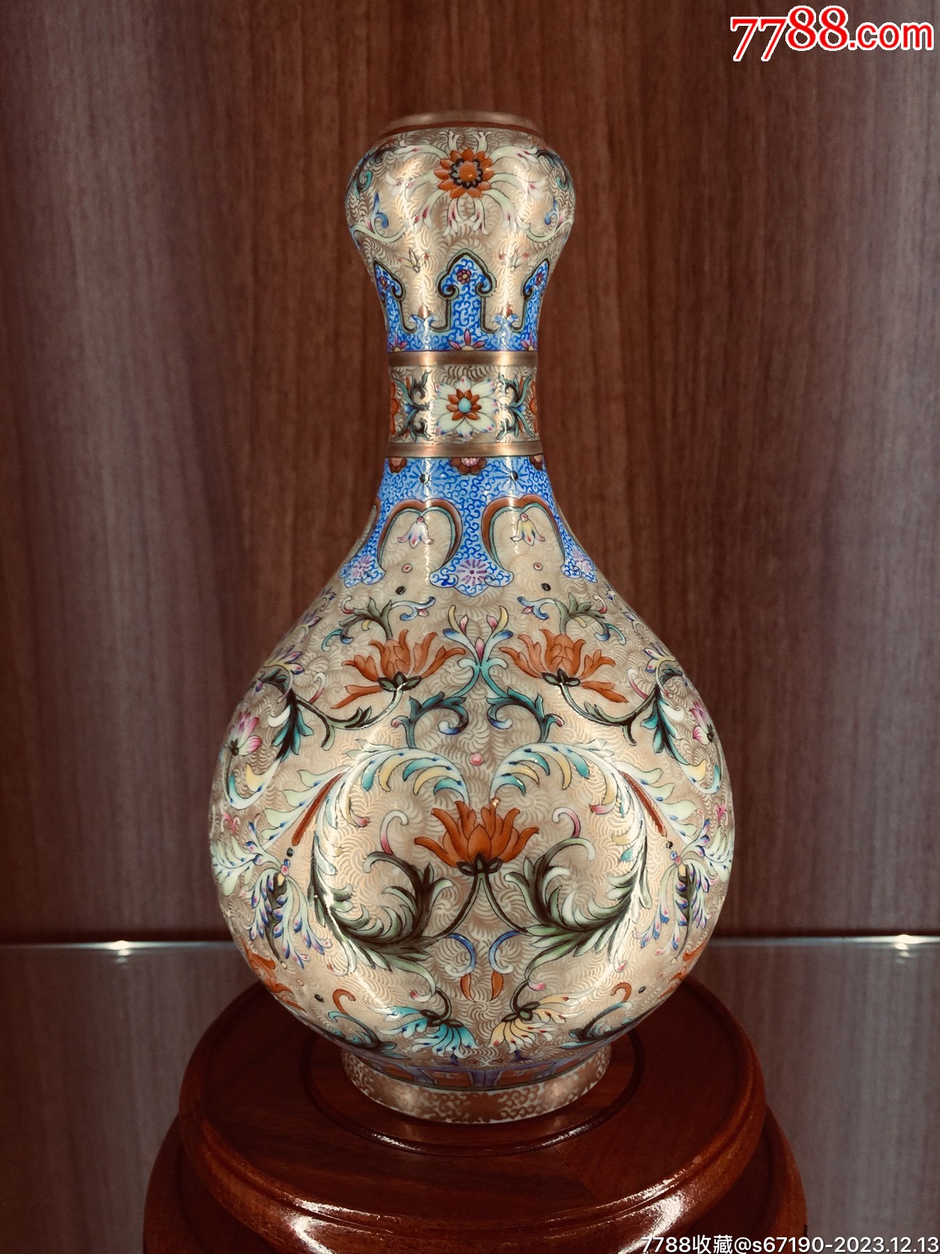 清乾隆珐琅彩描金缠枝花卉蒜头瓶（景德镇清三代官窑熊窑传承人熊建军作品）_彩绘瓷/彩瓷_图片鉴赏_收藏价值_7788怀表收藏