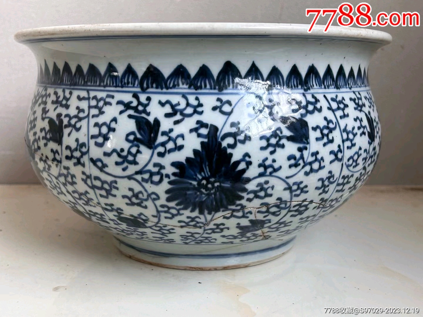 乾隆青花缠枝大香炉个头大-青花瓷-7788红宝书