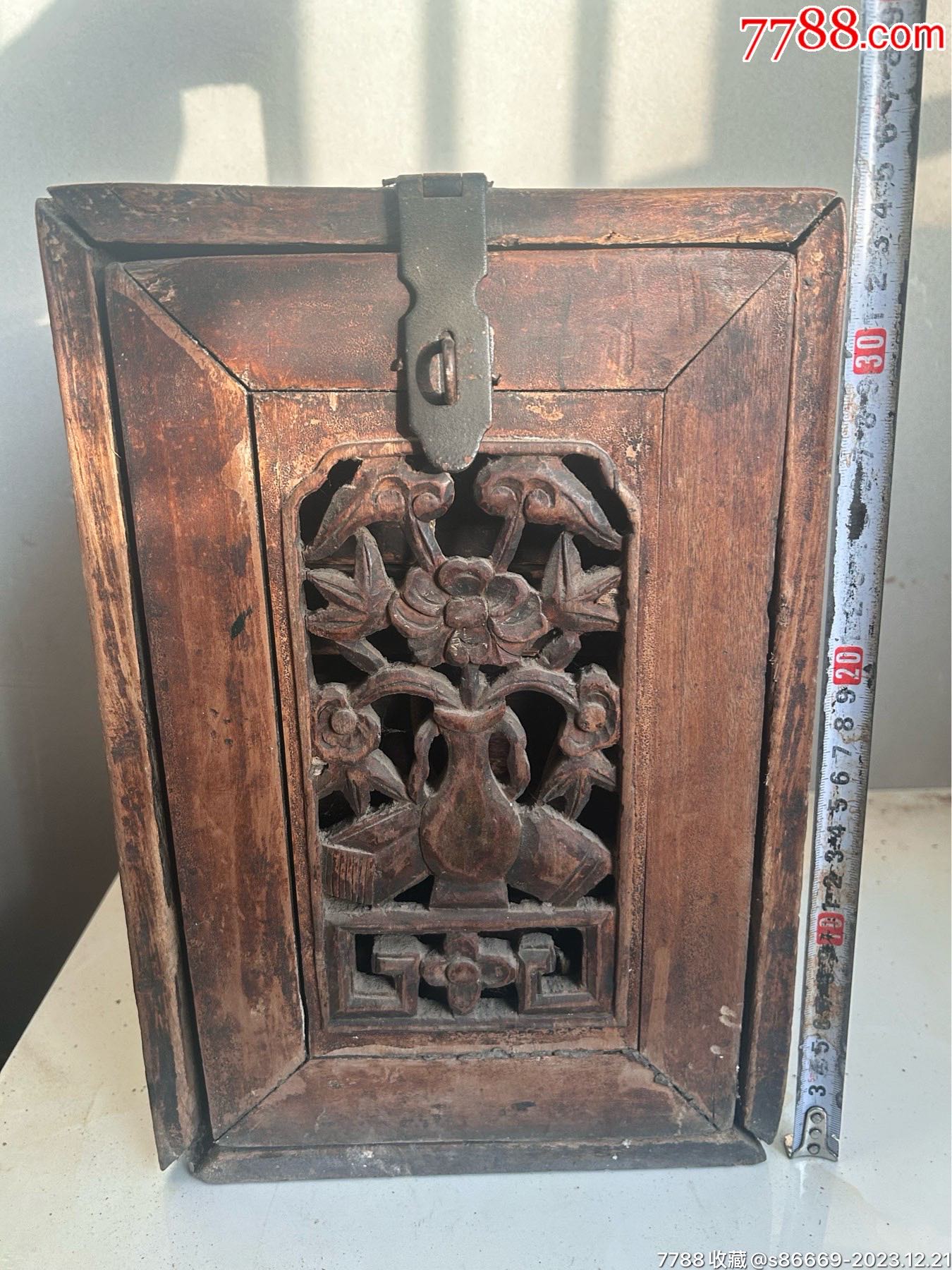 中国　唐時代　瓦硯　発掘品　木箱付　送料込み250602 中国 K-71 唐木箱 蝙蝠彫 中国硯 唐木紫檀彫刻 人物彫 衝立 硯