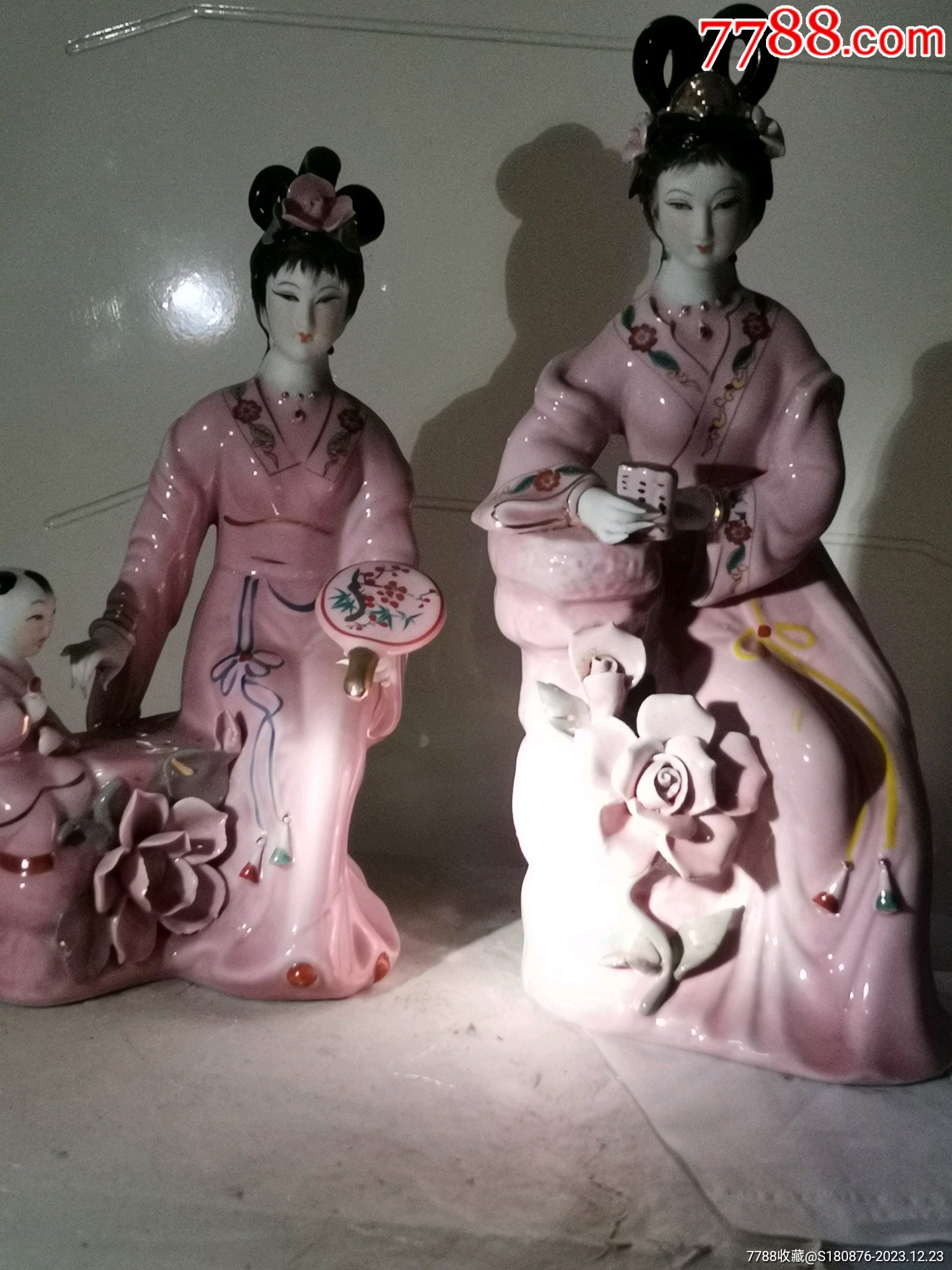 创汇时期雕塑瓷美女人物瓷塑两个-其他生活用具-7788旧书网