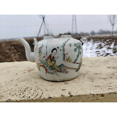清代五彩人物茶壶，画工好，瓷质好，壶身完整，很好的收藏标本_旧瓷器_