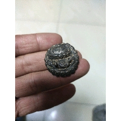 清代狮子头兽面银帽饰