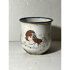 顺风牌老搪瓷杯子一个卡通美女孩图案的比较少见拆迁农村收来的放i箱