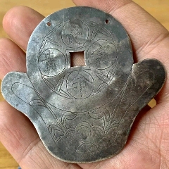 清代狮子头兽面银帽饰