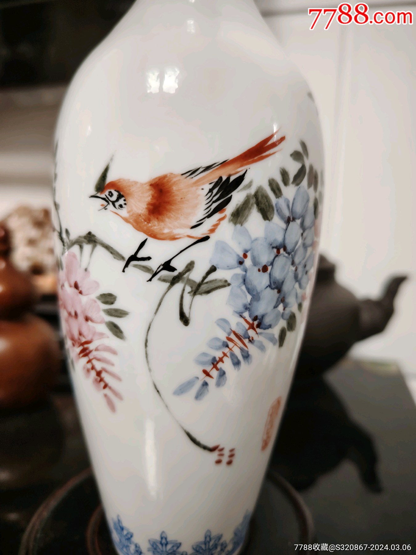 粉彩,釉上彩花鸟瓶,景德镇窑,脱胎（蛋壳瓷）中国名瓷珍品花鸟图武汉
