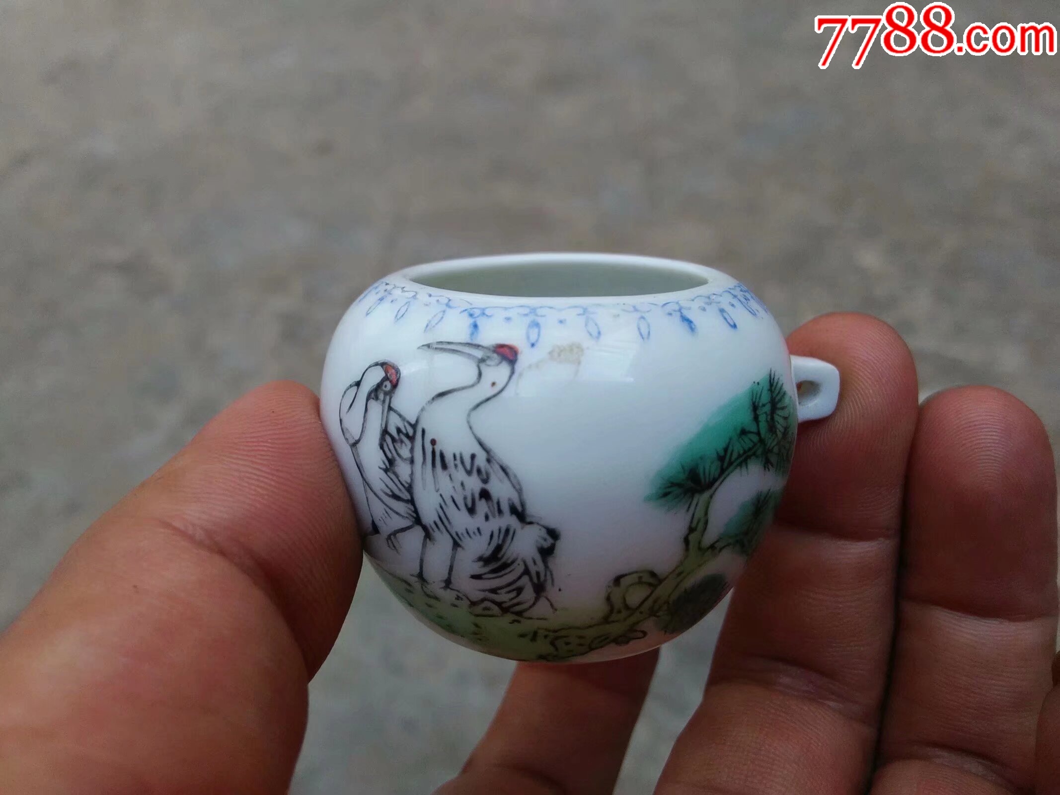 彩绘花鸟鸟食罐